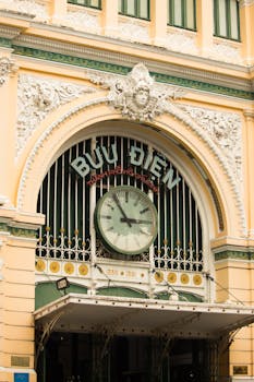 “硬政策”落脚 “软环境”定心 2026年各地政府工作报告含“青”量拉满