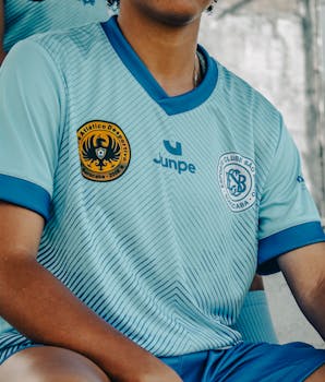 2月LPR保持不变：1年期3.0百分号，5年期以上3.5百分号