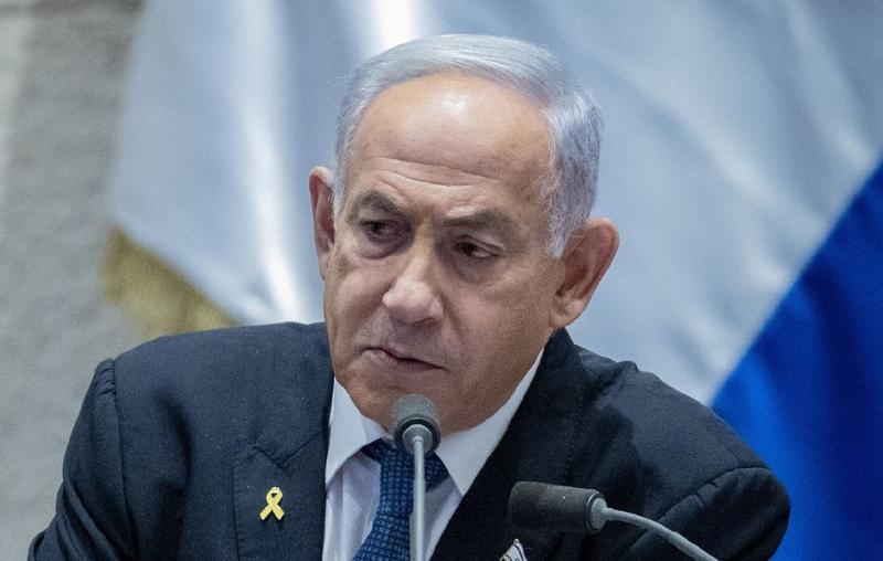 美以称哈梅内伊已“不在世” 伊朗关闭霍尔木兹海峡 袭击致近千人伤亡_0301094859