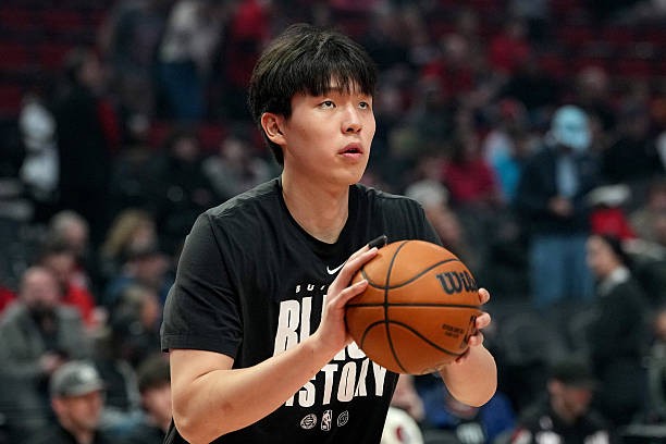  开拓者大胜步行者，杨瀚森末节登场；暴扣2+1惊艳全场，5分1板高效输出。 体育新闻 开拓者大胜步行者，杨瀚森末节登场；暴扣2+1惊艳全场，5分1板高效输出。 体育新闻 开拓者大胜步行者，杨瀚森末节登场；暴扣2+1惊艳全场，5分1板高效输出。 体育新闻