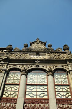  前沿技术突破加速，新兴与未来产业迎来关键机遇期；耐心资本助力，科技领军企业成长路径清晰 企业服务