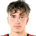  打破刻板印象：如何评估曼联引援古茨的真实性价比与战术价值 体育新闻