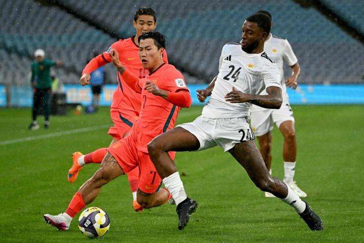  赛场数据深度解构：中国男足的战术执行力与效率博弈 体育新闻 赛场数据深度解构：中国男足的战术执行力与效率博弈 体育新闻