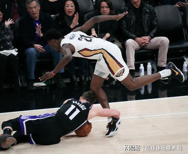  国王逆转鹈鹕：数据拆解背后的战术博弈与重建启示 体育新闻 国王逆转鹈鹕：数据拆解背后的战术博弈与重建启示 体育新闻