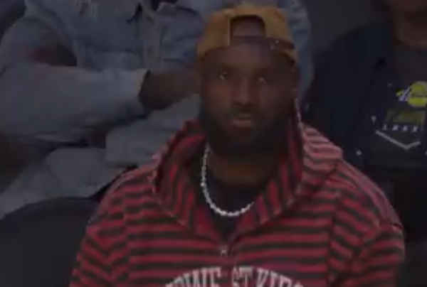  【深度复盘】湖人体系崩塌全记录：从冠军竞争者到战术废墟的数据切片 体育新闻 【深度复盘】湖人体系崩塌全记录：从冠军竞争者到战术废墟的数据切片 体育新闻