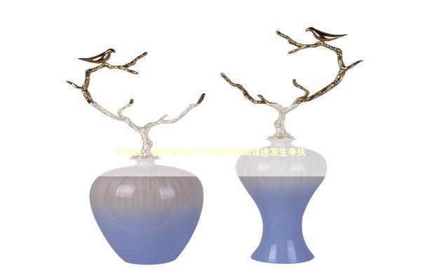 不愉快，赛后安东尼与少数贝蒂斯球迷发生争执